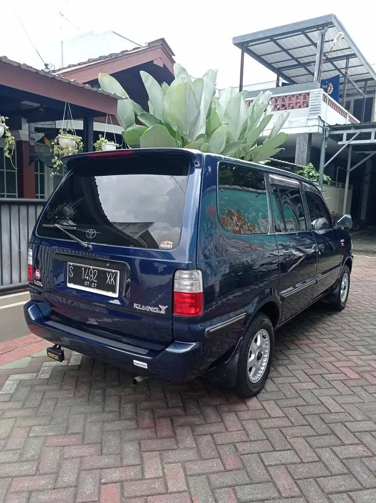 Toyota Kijang lgx efi 1,8