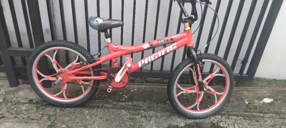 Sepeda BMX PACIFIC VELG RACING