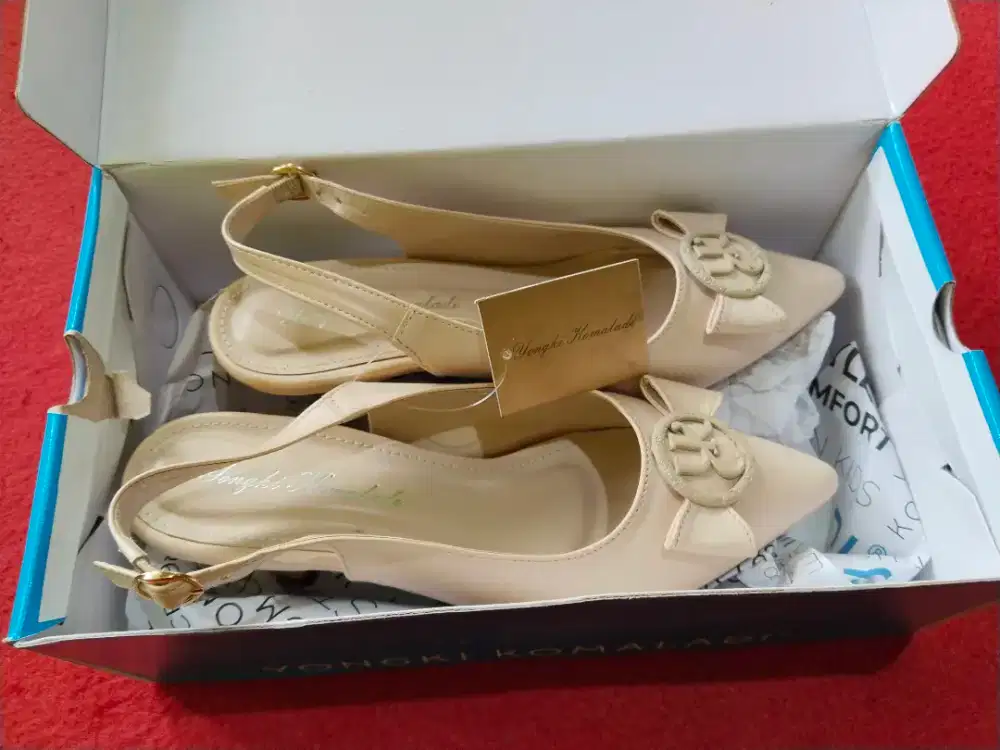 Sepatu wanita Creme