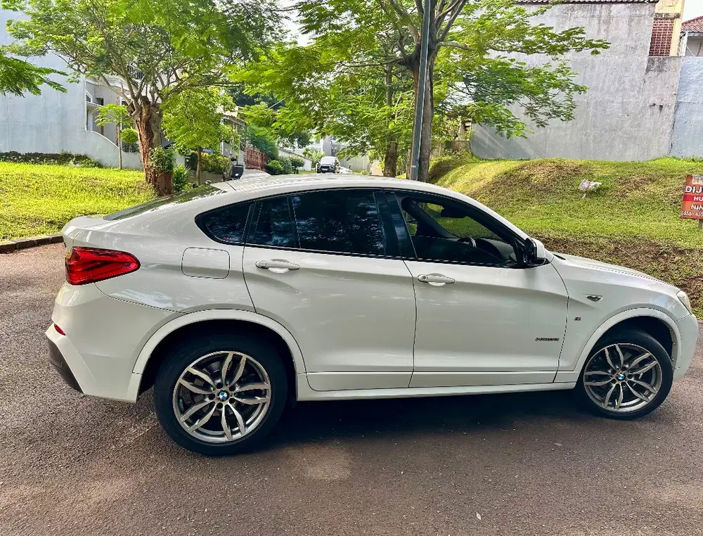 BMW X4 xDrive28i 2015 – pemakai pribadi , Siap Pakai!