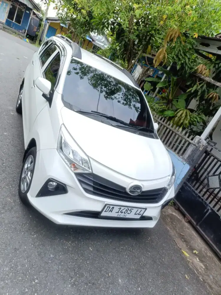 Sigra M 2020 istimewa Low Kilometer