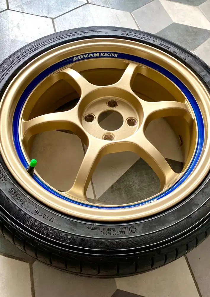 Velg R17 Pcd 4x100 ADVAN RG + Dunlop 5000