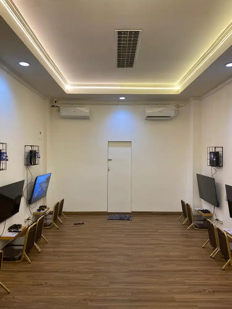 DIBUTUHKAN OPERATOR PS4 (Fulltime-Part Time)