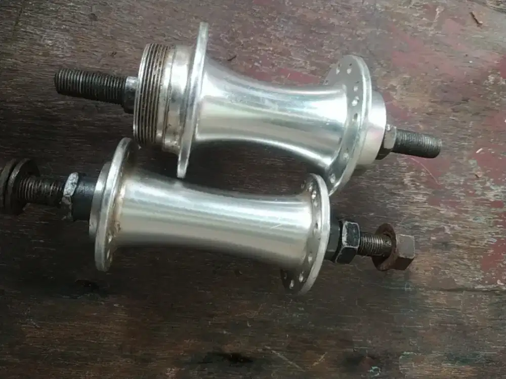 Hub alloy 24 hole