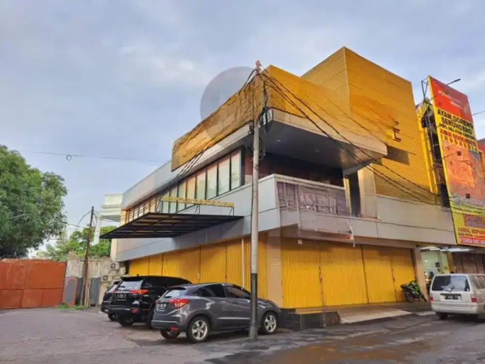 Ruko 3 Lantai 12x20 m2 di Boulevard Raya Kelapa Gading