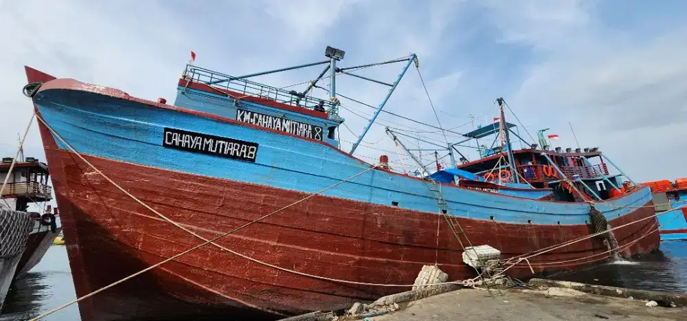 Pengurus Kapal Cek Kesiapan dan kelengkapan Kerja