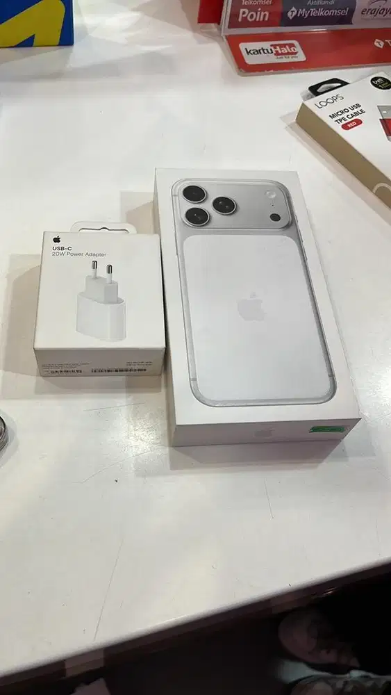 Ready iphone 17 pro max 256Gb silver garansi resmi stock terbatas