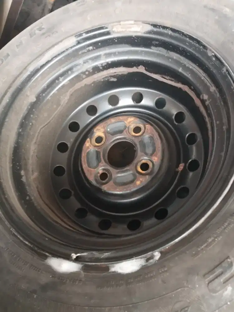 Velg bekas ring 13 pcb 4x100 cocok untuk mobil agya carry brio ayla