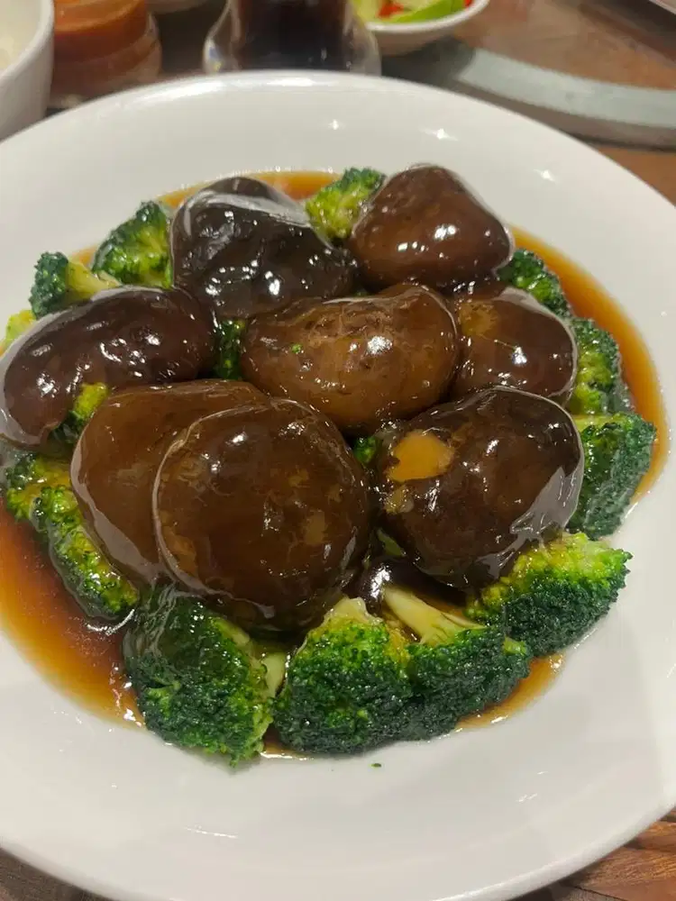 Dibutuhkan karyawan restoran chinesefood non halal