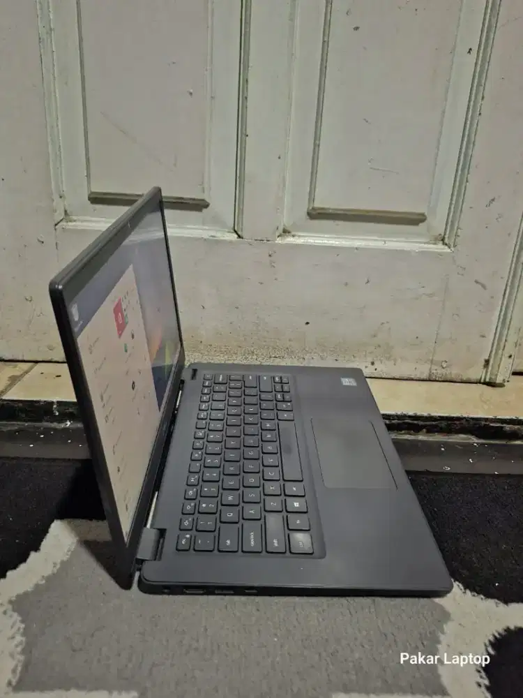 Dell Latitude 3410

- Intel Core i3 - 10110U (4CPU) ~2.6 Ghz