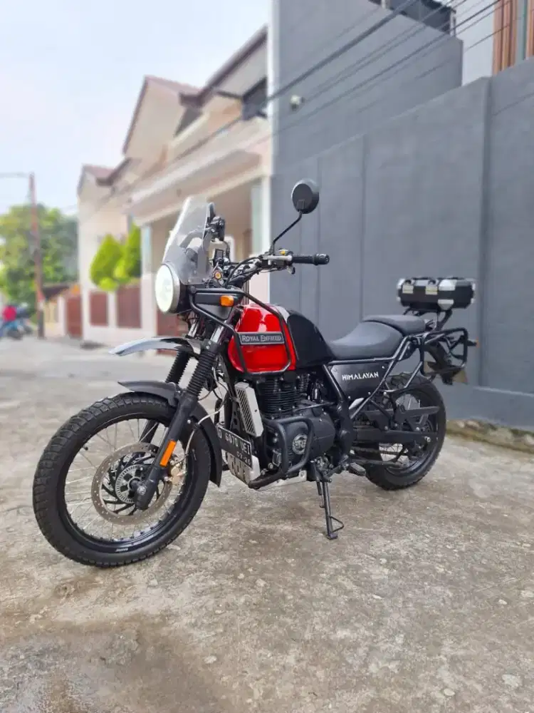 Royal Einfield Himalayan