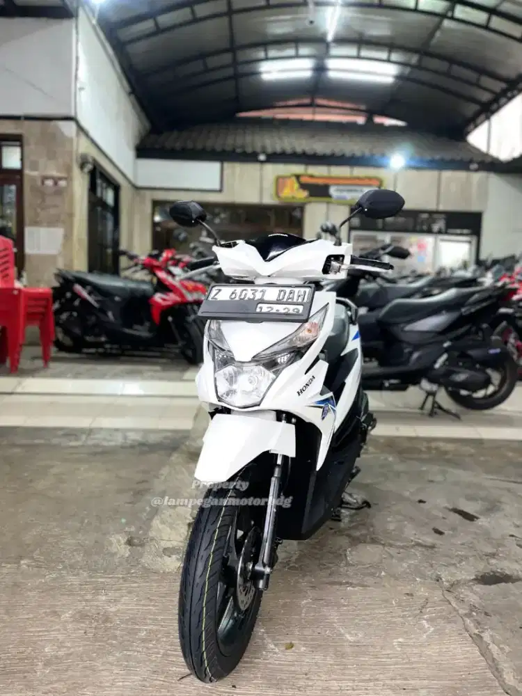 Honda Beat FI sporty Cw 2019 plat Z
