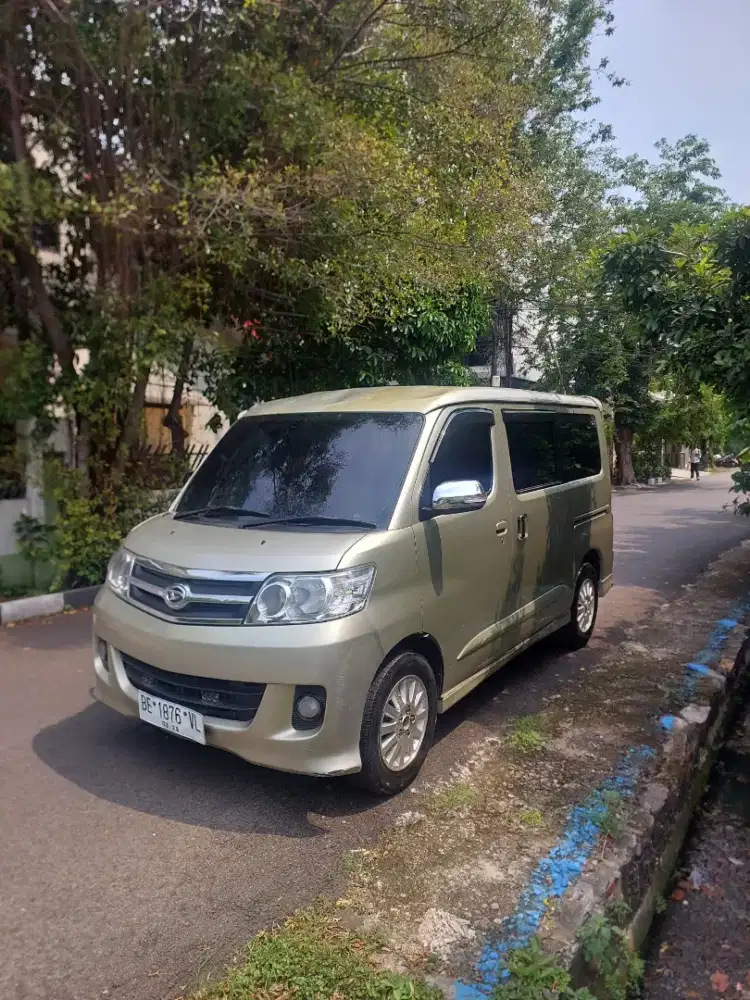 Daihatsu luxio 1.5cc manual tahun 2011