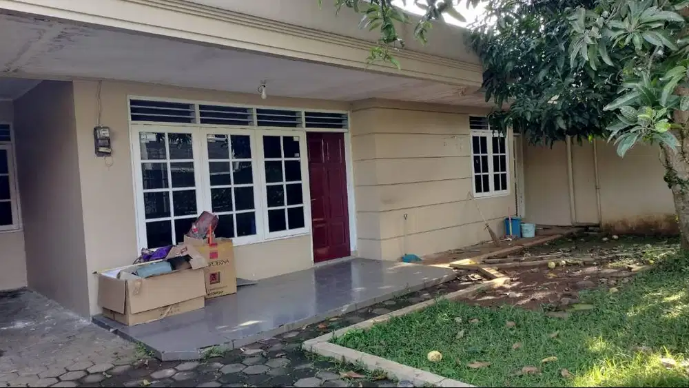 Rumah dikontrakan sejuk asri lega