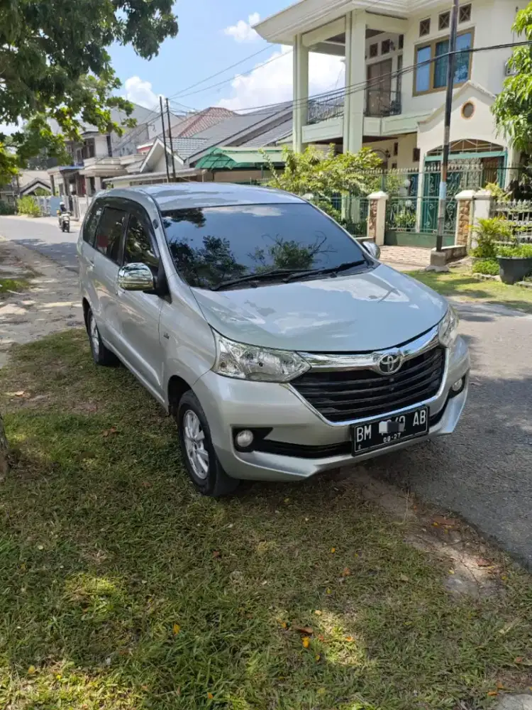 Di jual Avanza tipe G manual tahun 2017