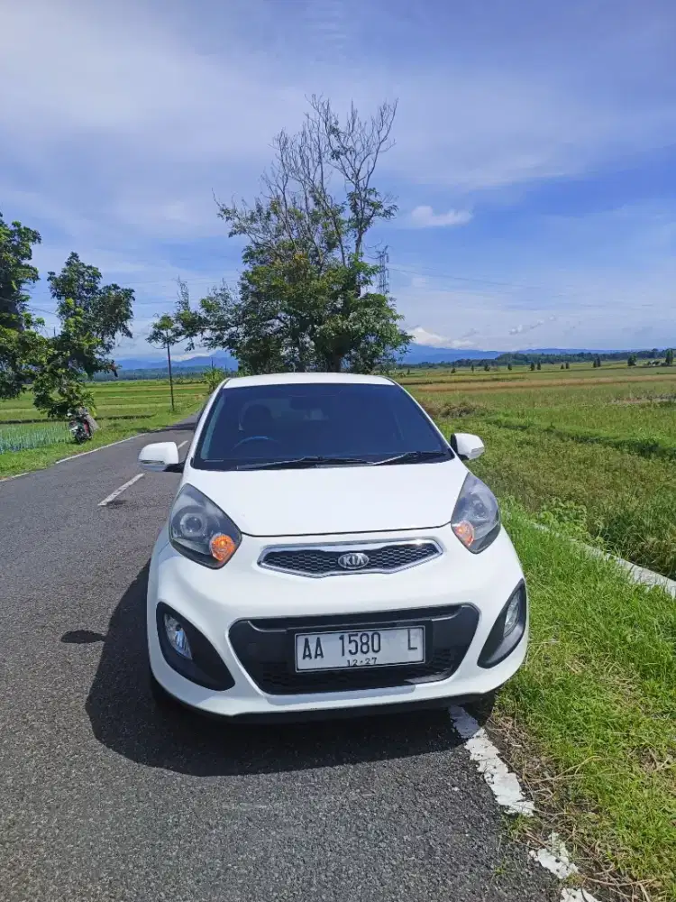 Jual santai KIA Picanto matic
