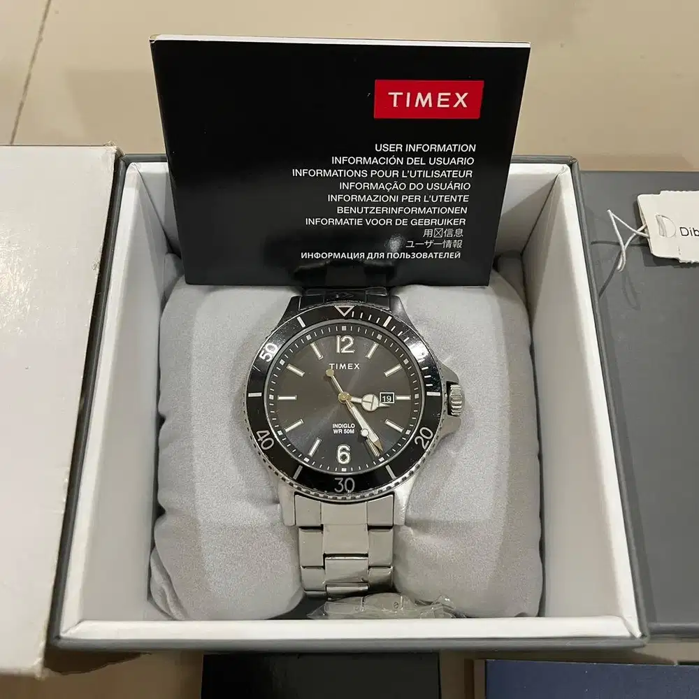 Jam Tangan Timex Tw2r64600 Stainless Steel SEPERTI BARU