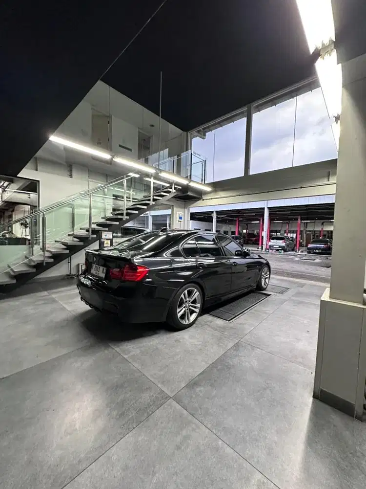 BMW F30 320i 2014 sangat terawat