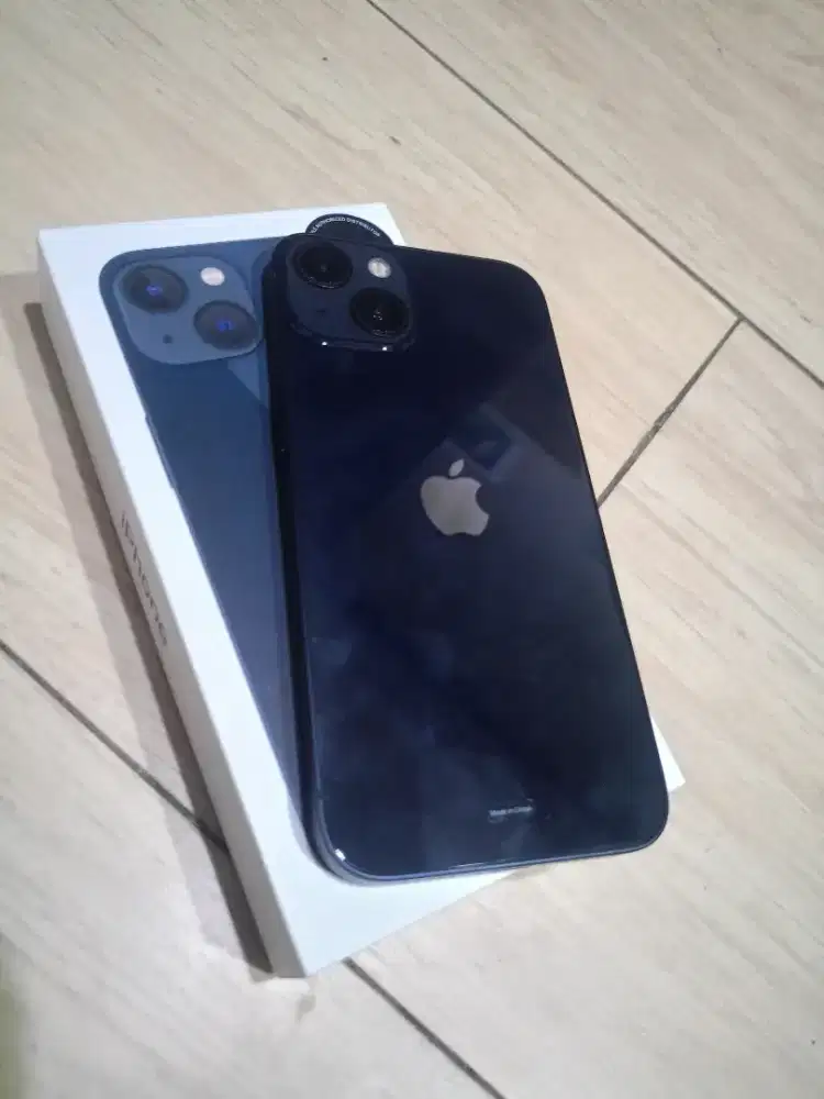 iPhone 13 128 GB fullset resmi GDN GARANSI AKTIF