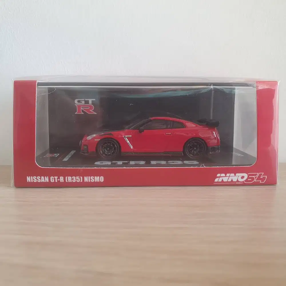 Inno64 Nissan GT-R R35 Nismo 1/64 (Red, Merah, Black Hood, R-35, GTR)