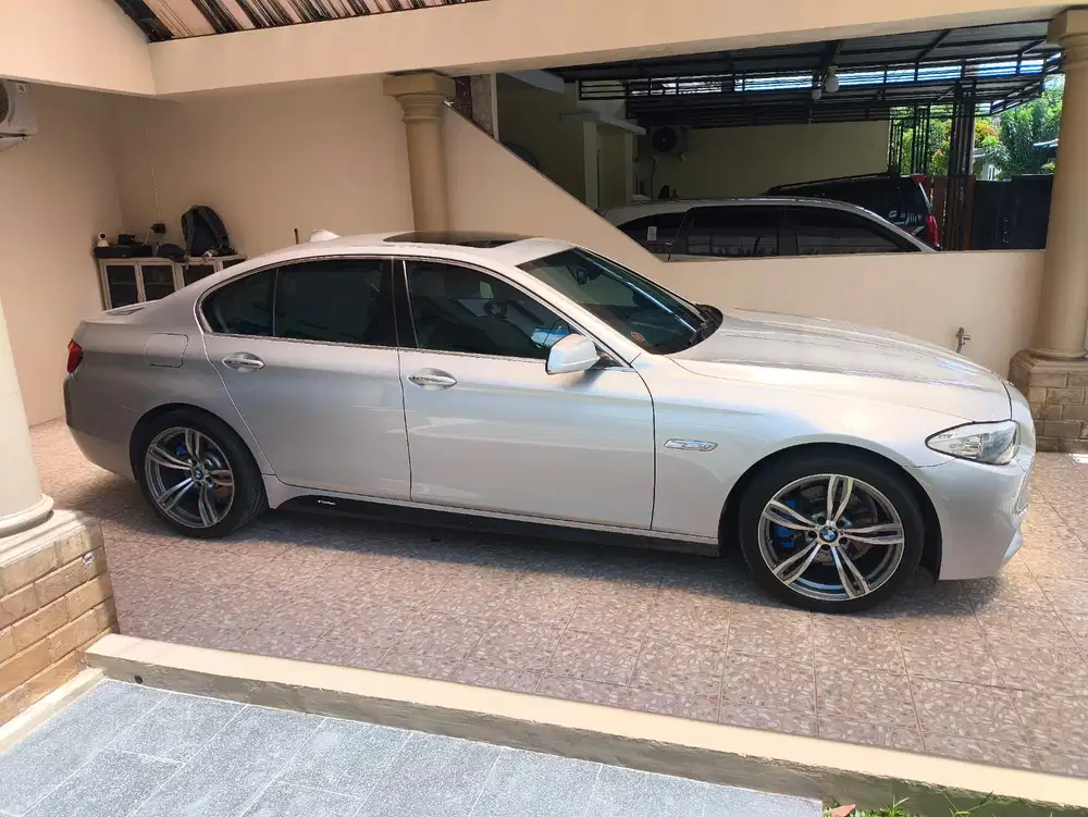 BMW 528i 2013 Bensin