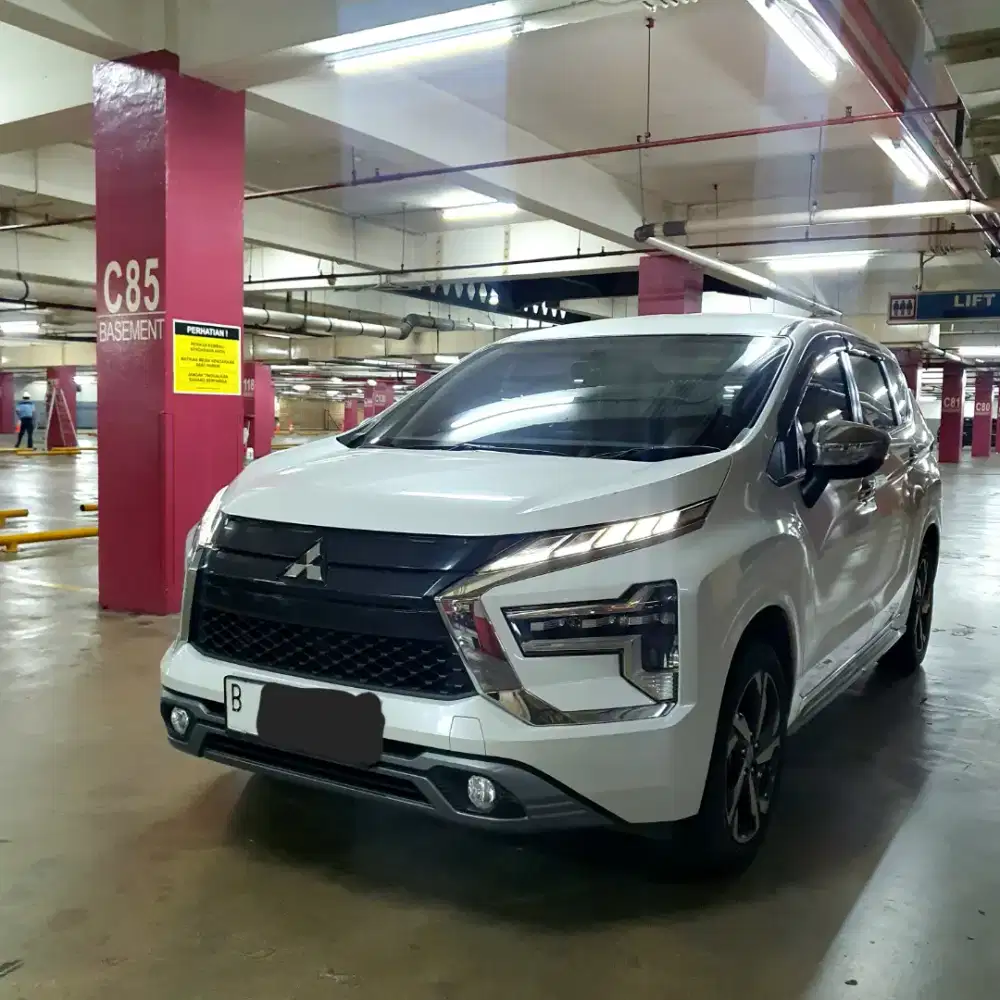 New model ! Xpander Ultimate AT 2022 white metalik