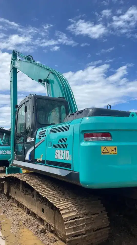 Long Arm KOBELCO SK210 2016
di Bogor