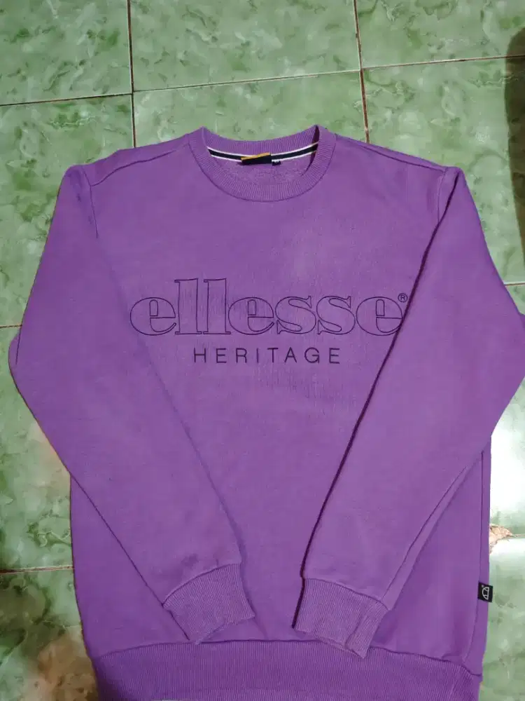 Crewneck ellese ungu