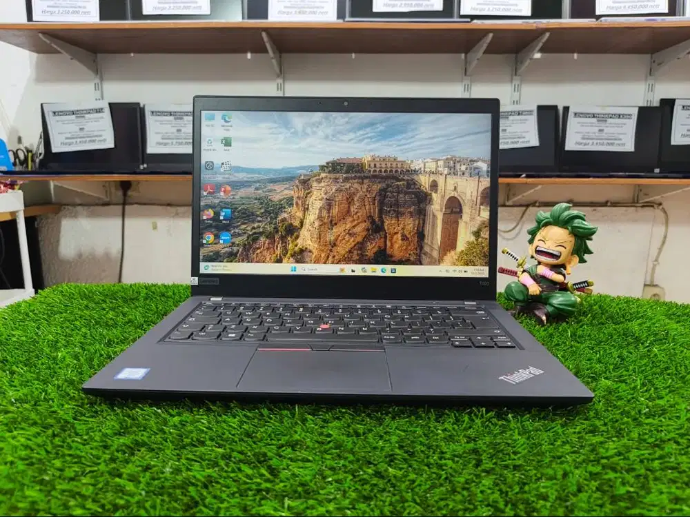 Laptop bekas LENOVO THINKPAD T490 Intel Core i5-8365U Ram 16GB