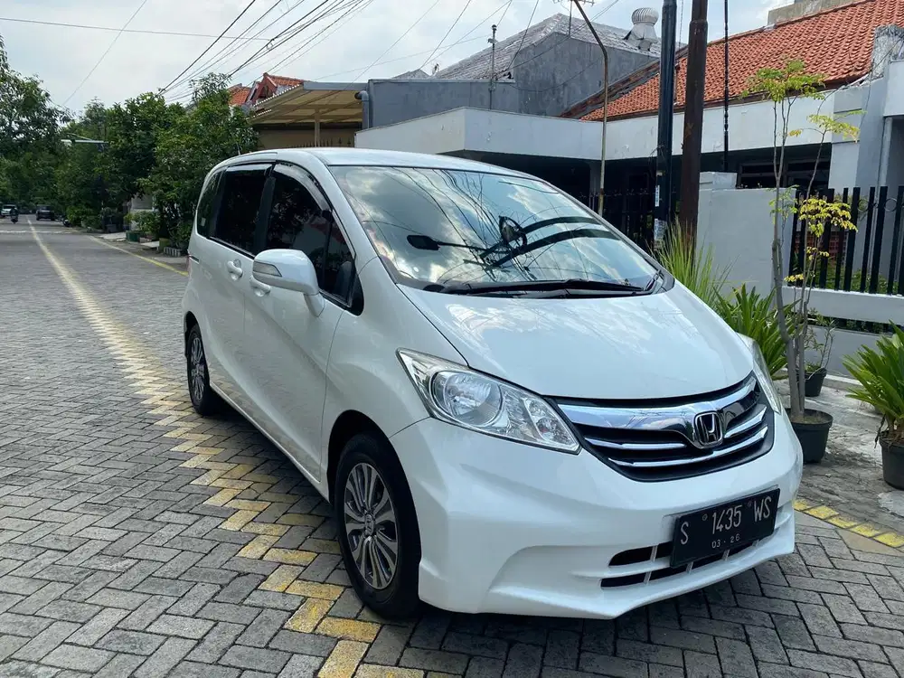 Freed 1.5 Psd 2013, ISTIMEWA