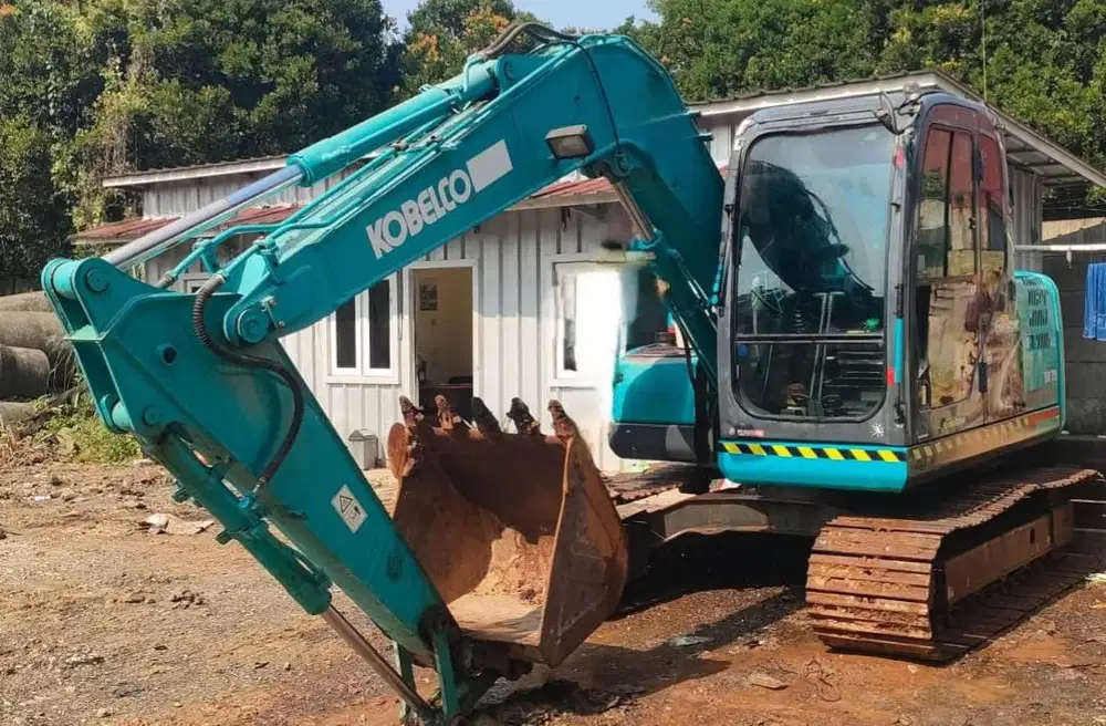 Dijual Excavator Kobelco SK75-8 Tahun 2017