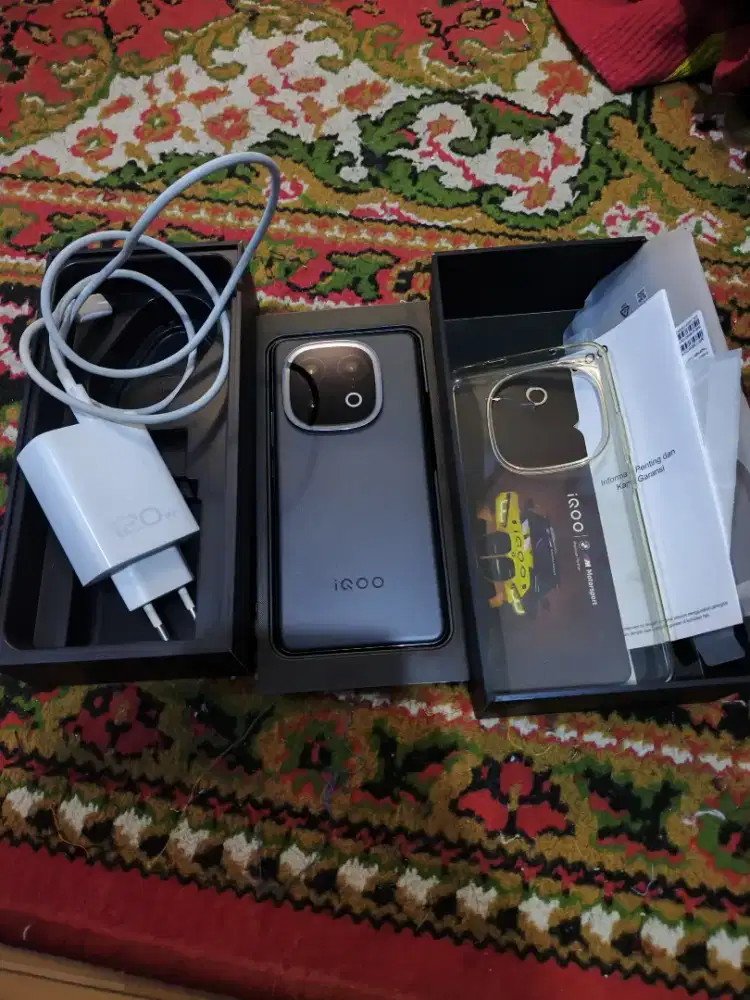 IQOO 13 12/256 ALPHA FULLSET