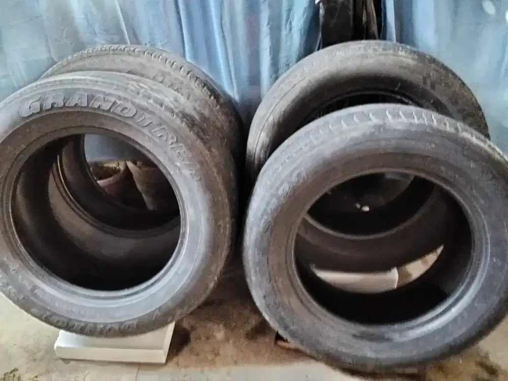 Dijual Ban mobil secepatnya