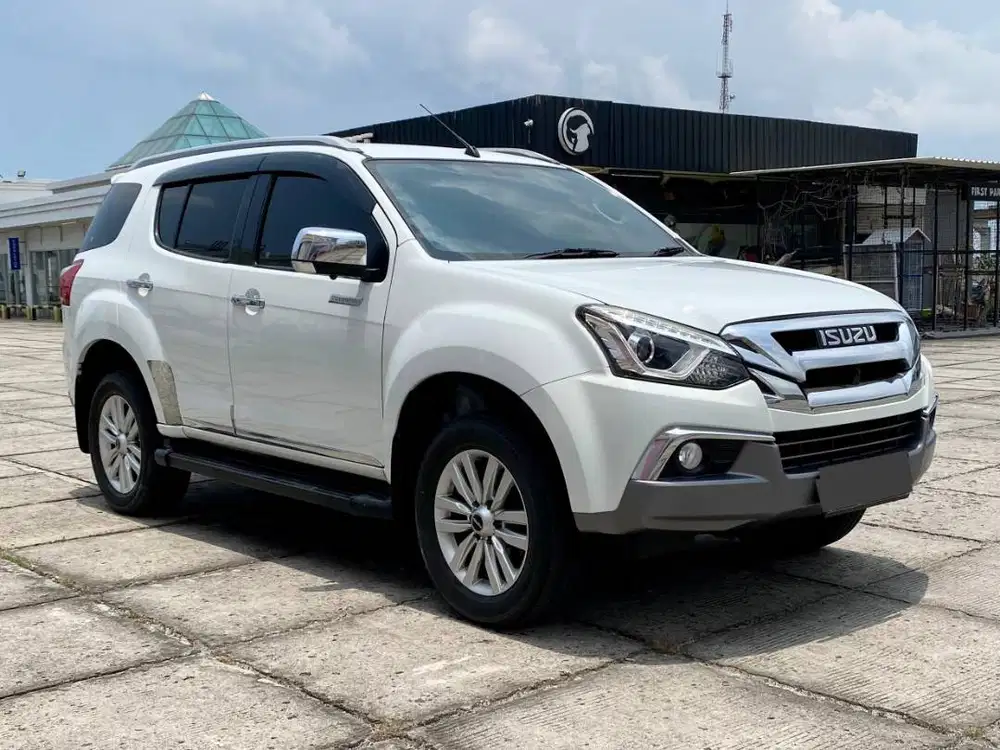 ISUZU MUX 2.5 PREMIERE 2019