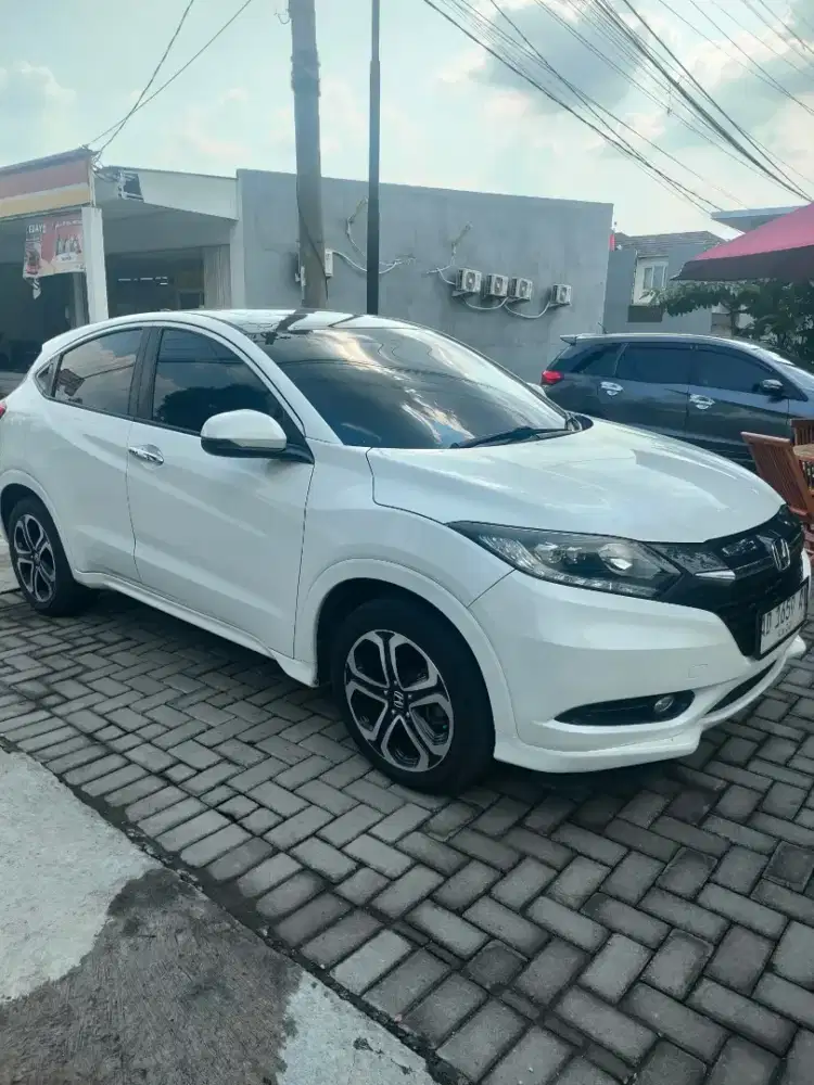 HRV PRESTIGE 2015 SUNROOF MATIC ASLI AD