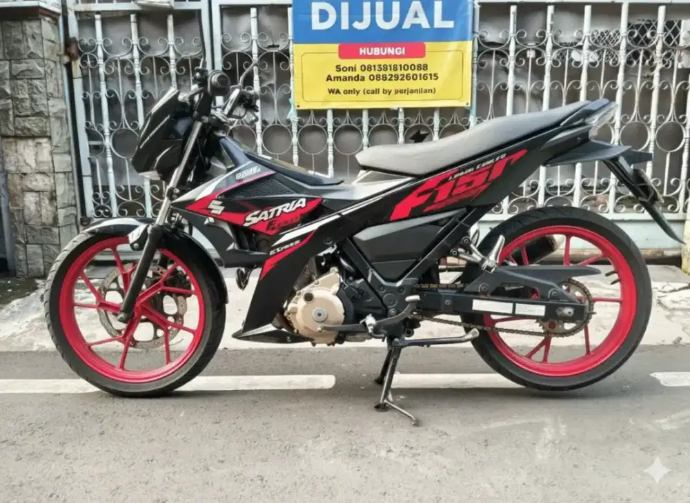 Dijual motor Satria masih mulus