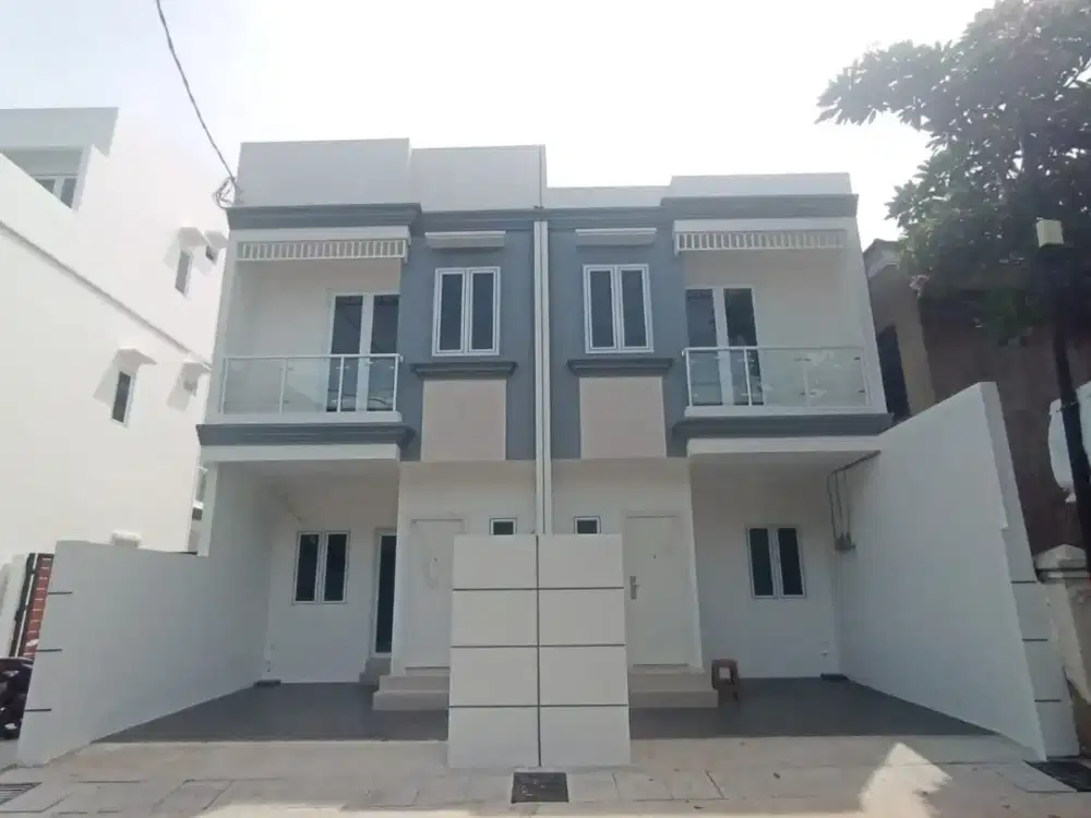 Rumah 2 lantai strategis dekat mall ITC cempaka mas jakarta pusat