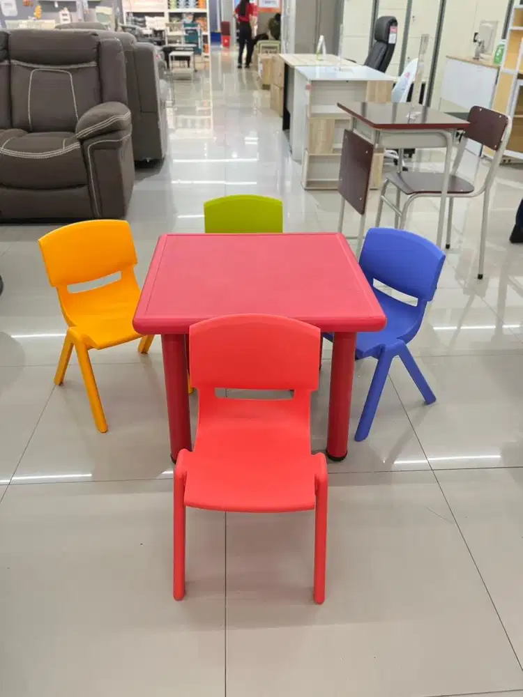 KURSI SEKOLAH TK SELMA INFORMA