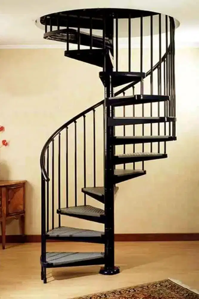 Tangga putar berkualitas anti karat