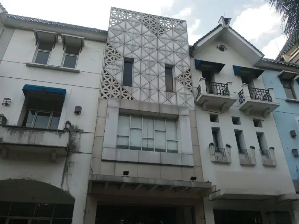 Dijual Ruko Lokasi Strategis di Pondok Indah