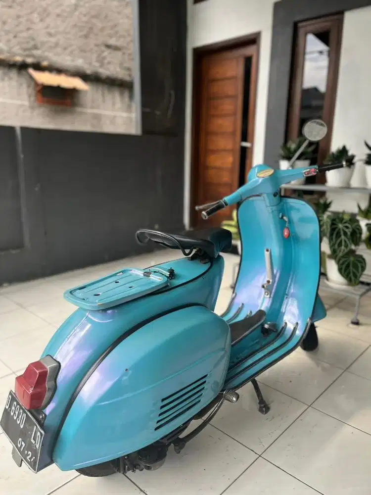 Vespa super tahun 1966