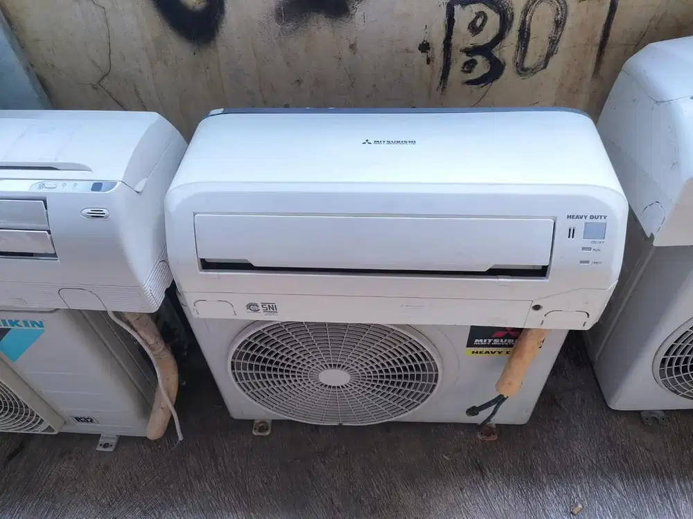 Ac second merk mitsubishi 0.5 pk dingin dijamin mantap