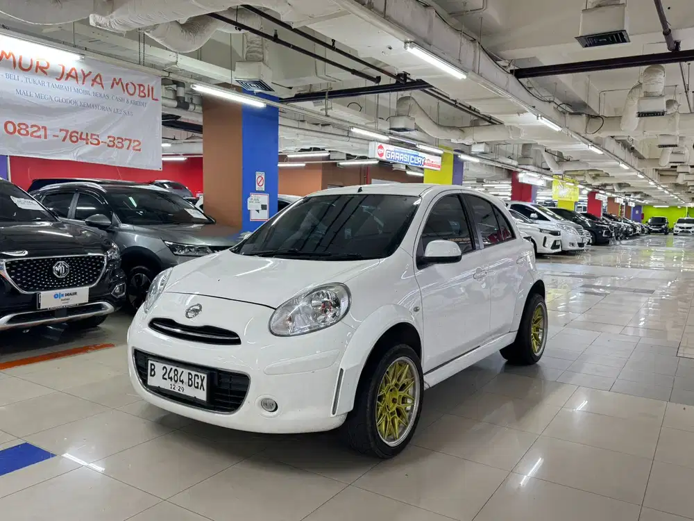 Nissan March 2013 Bensin