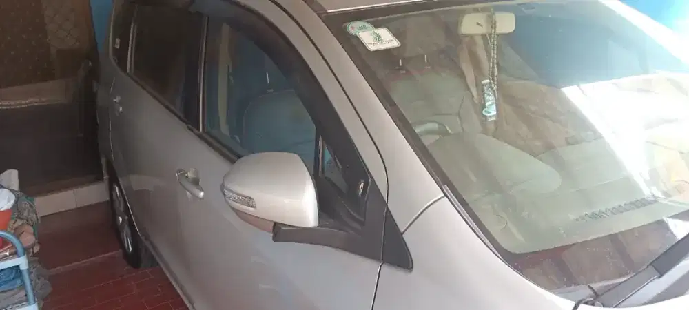 Suzuki Ertiga GL 2015 Low KM Service Record