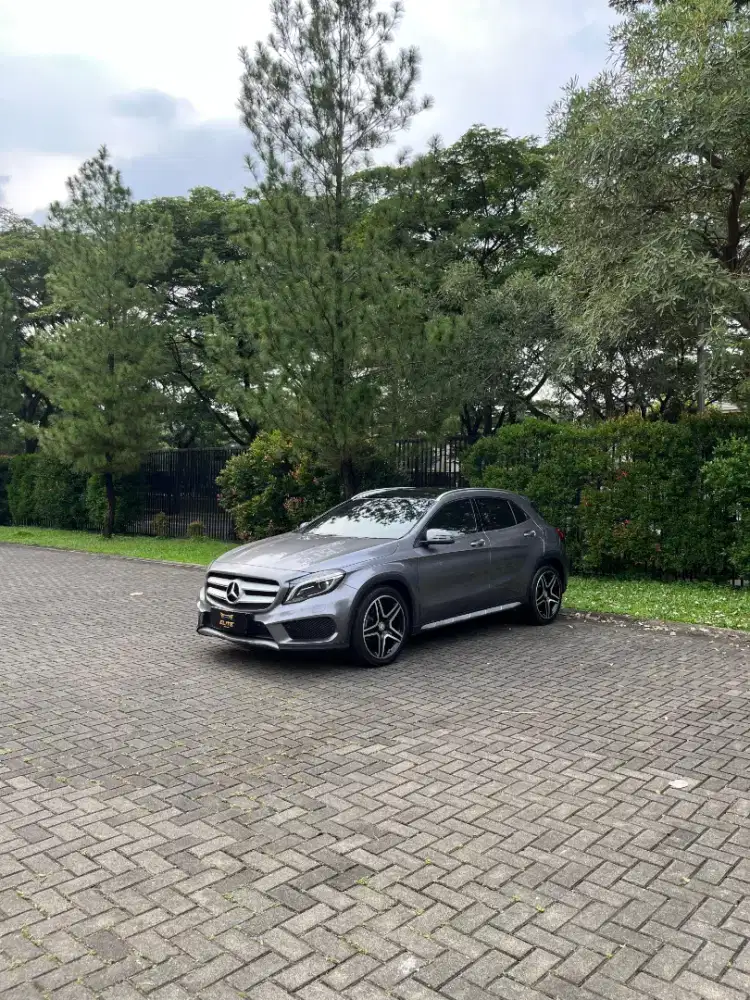 Mercedes Benz GLA 200 AMG 2014