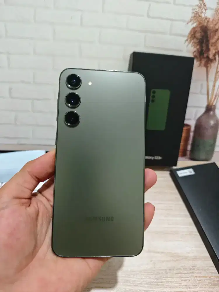 Samsung s23 plus 5g 8/256 garansi resmi second no minus mulus lengkap