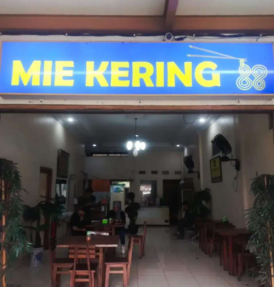 Di butuhkan secepatnya tukang masak