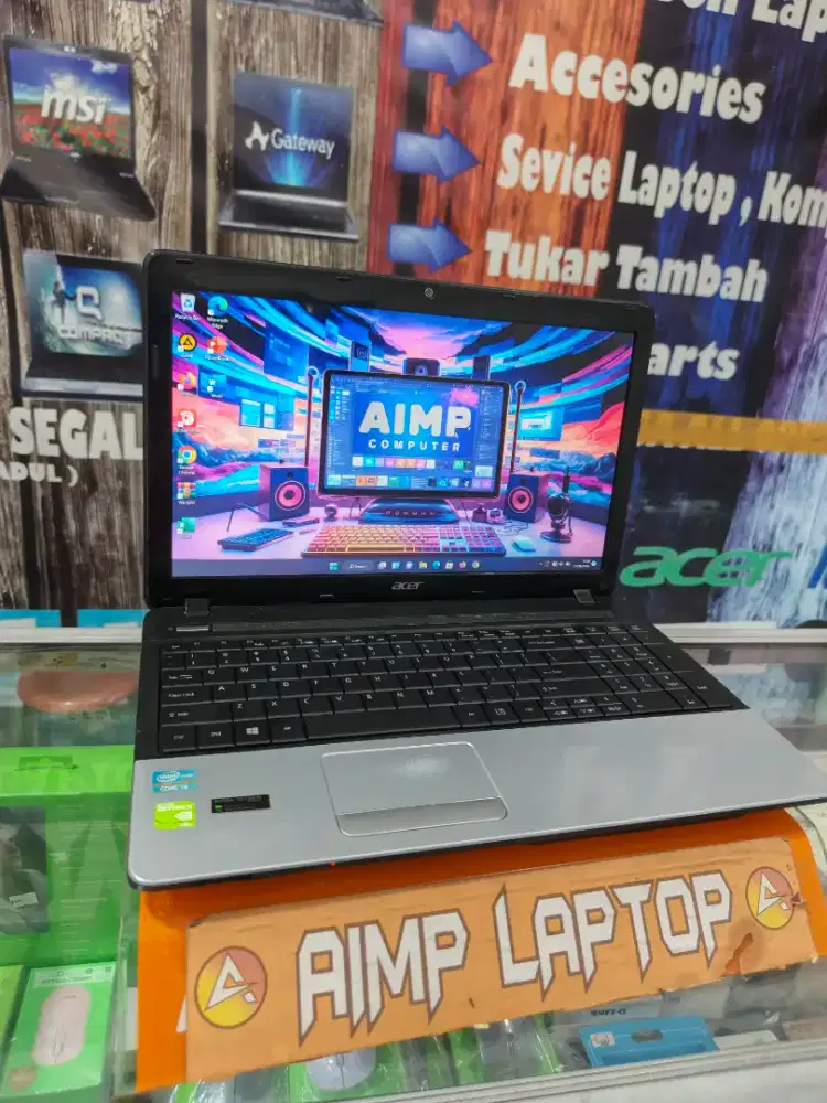 Laptop acer ci3 desain editing render layar lebar