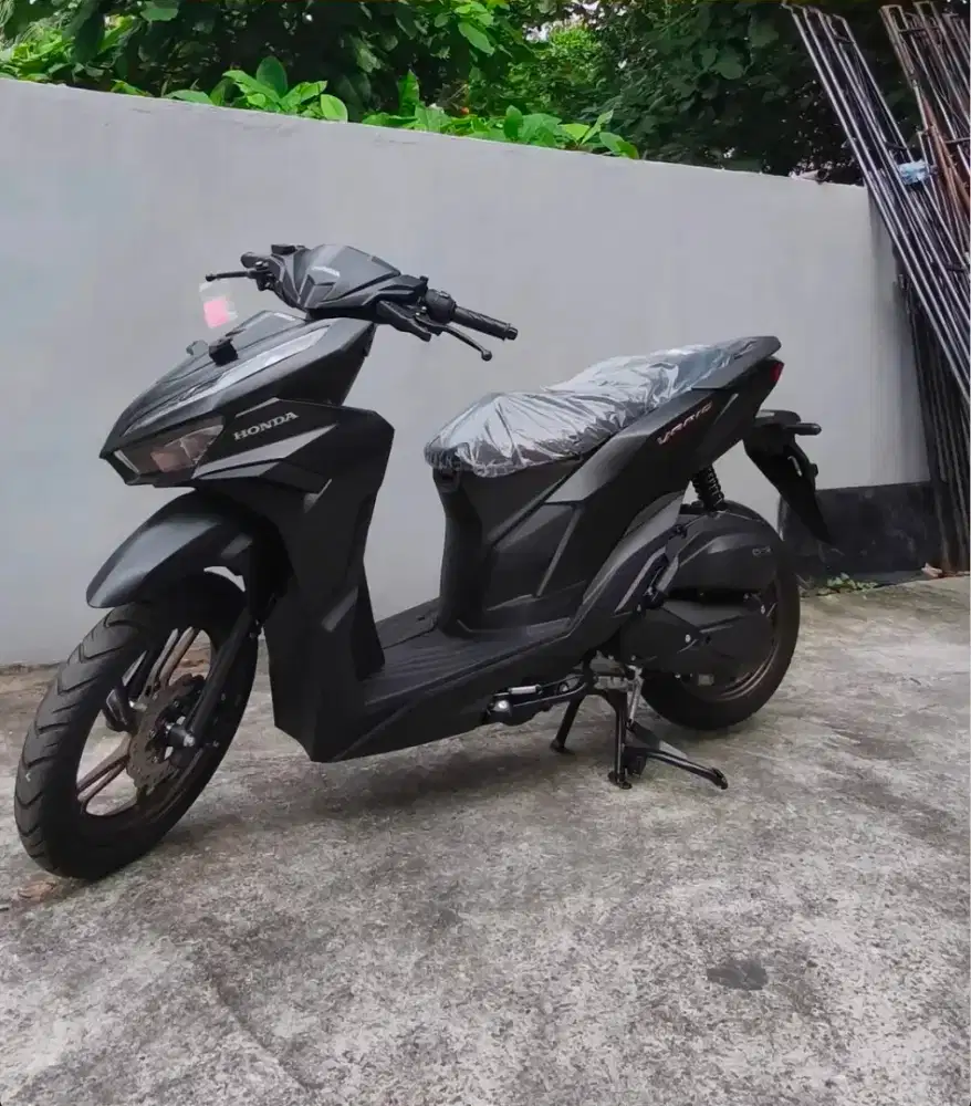 HONDA VARIO 125 ISS BLACK