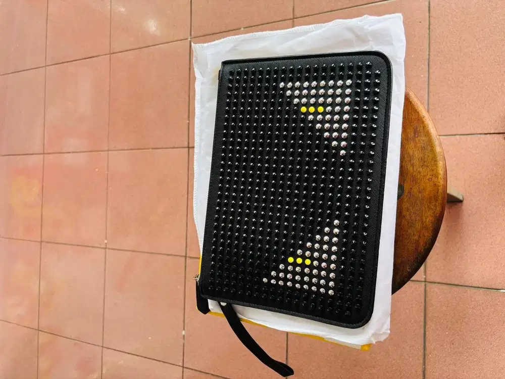 Clutch Fendy hotman paris